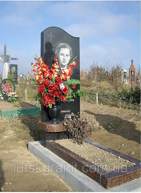 Виготовлення фундаментів під пам'ять пам'ятники в Луцьку