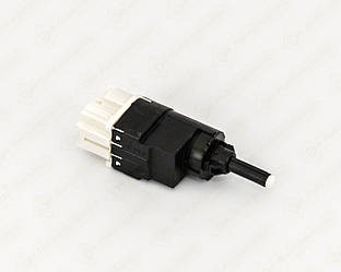 Датчик педалі зчеплення (чорний, 4 контакти) на Renault Lodgy 2012-> — Nissan (Оригінал) - 25320-00Q0C