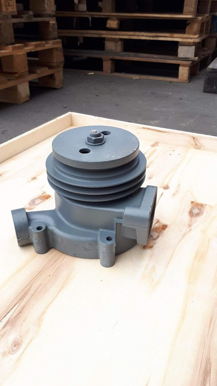 11.740-1307010 Насос водяной УРАЛ в сб. (740130701011)