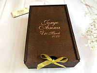 Деревянная коробка для свадебных бокалов с гравировкой "Имена и дата" Тиковое дерево