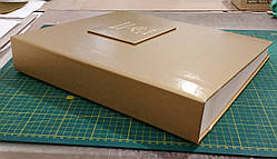 Весільні фотоальбоми.