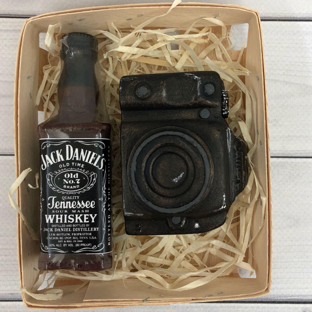 Подарунковий набір Мило ручної роботи Jack daniel's з фотоапаратом подарунок