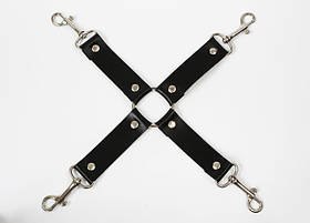 Хрестовина БДСМ для з'єднання наручників рук і ніг Feral Fillings - 4 Way Connector чорна