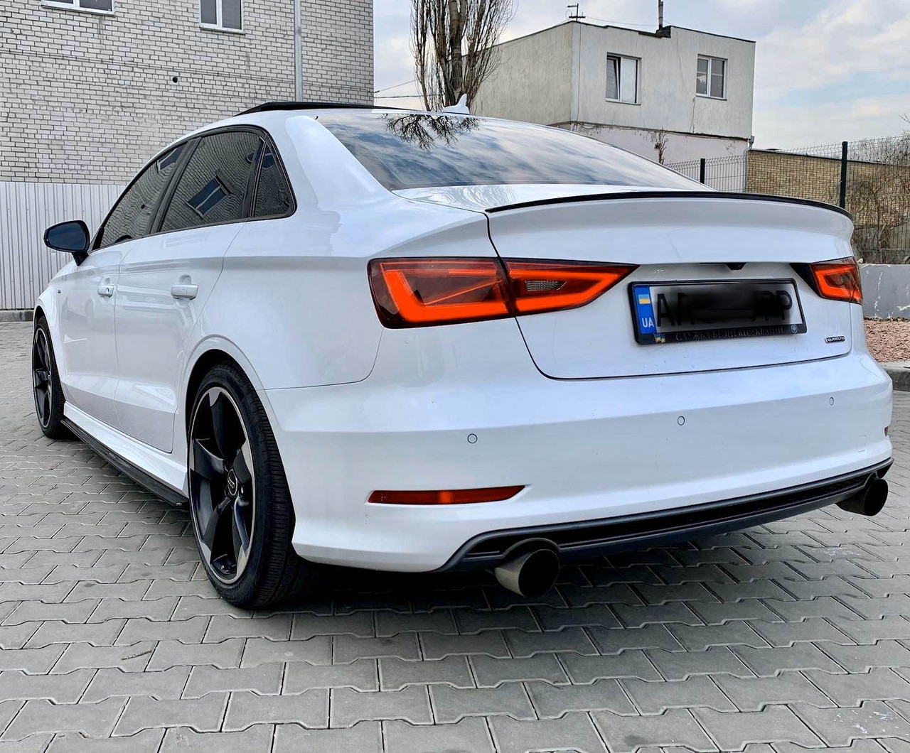 Спойлер Audi A3 8V сабля тюнінг стиль S3 (пластик, чорний глянець), фото 1