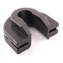 Кліпса кріплення решітки радіатора на Volkswagen