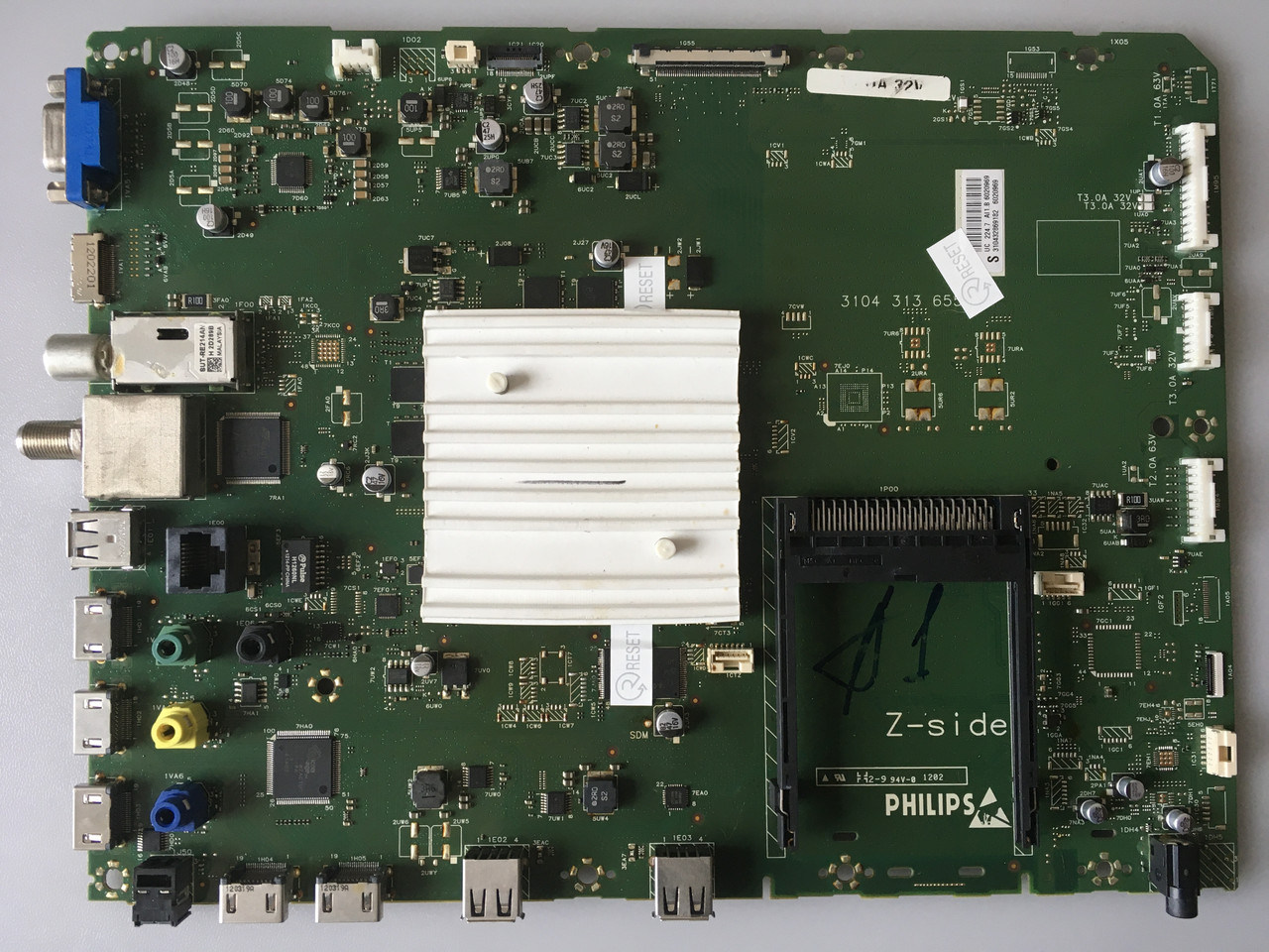 Philips w200. Philips mt5593fht. Смартфон philips s307. Как обновить по на телевизоре филипс. Меню филипс.