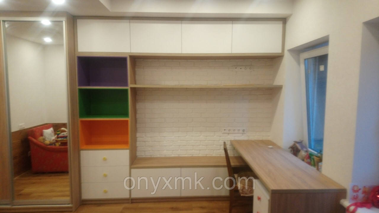 Меблі в дитячу: шафа, стіл, тумба, полиці, фото 1