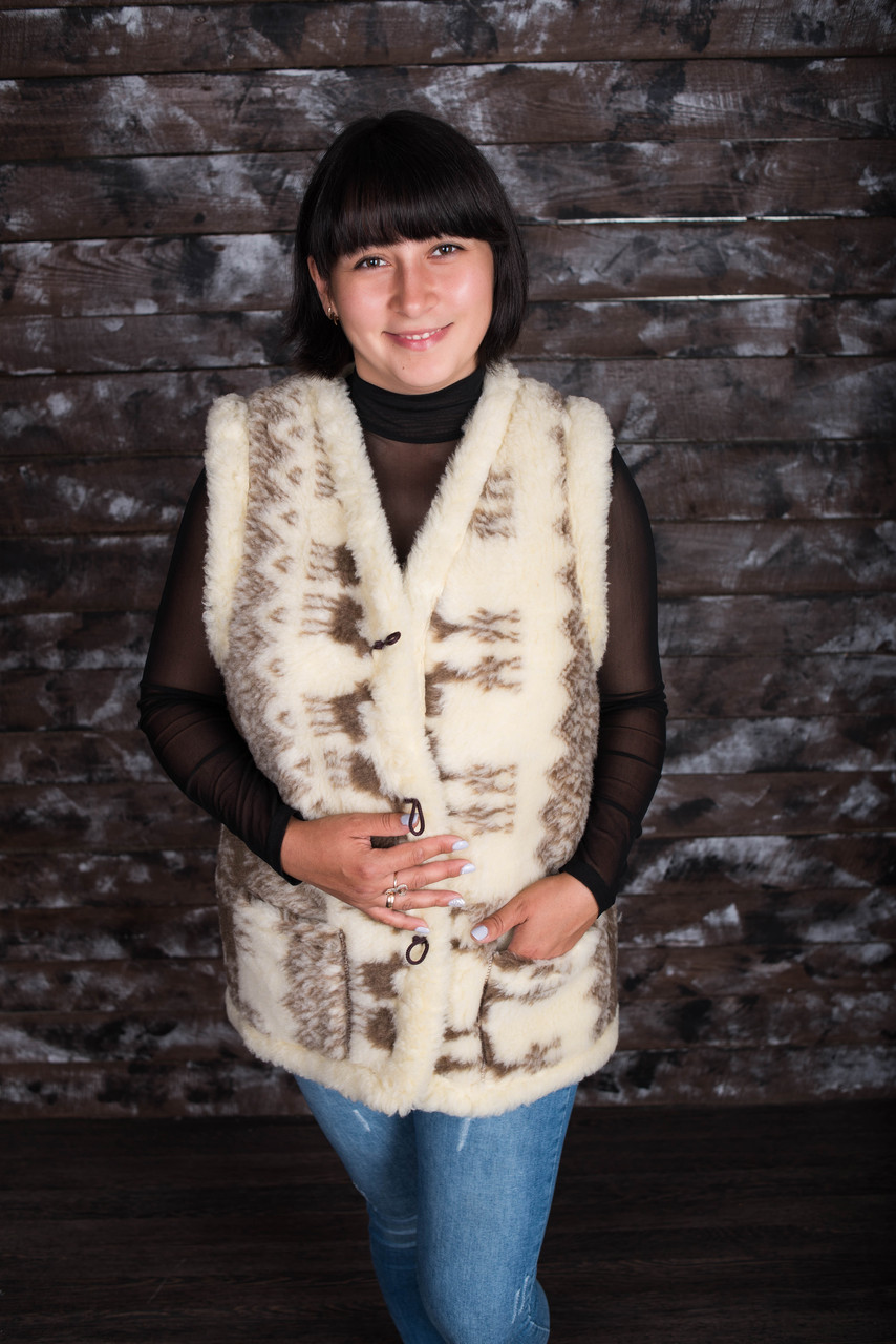 Жіноча жилетка з оленями з овчини UkrCamo ЖЖУ7 48р., фото 1