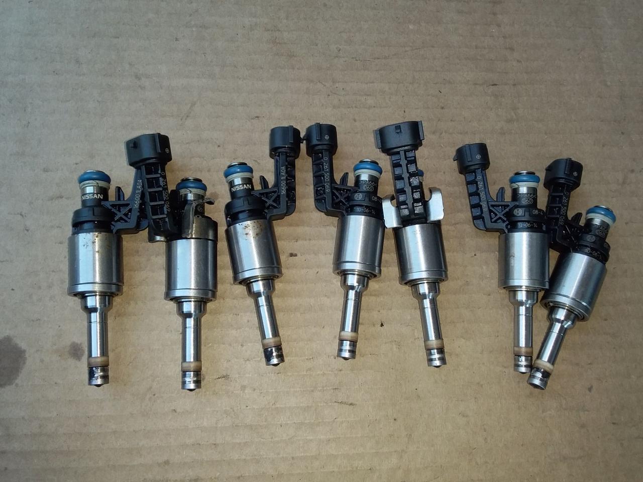 Форсунка Nissan VK56VD 166001LA0A 0261500069