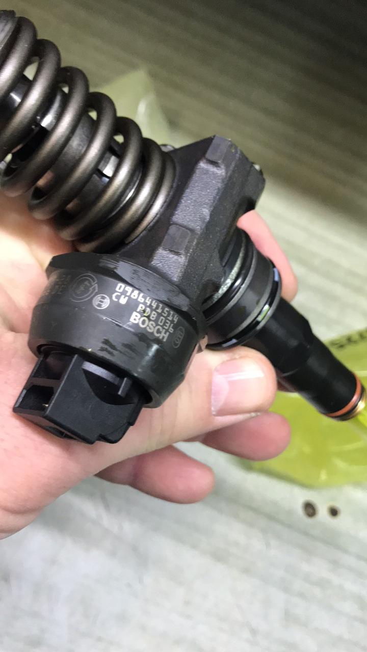 Насос-форсунка VW Caddy 2.0 SDI 038130073BR | 038130080BX, фото 1