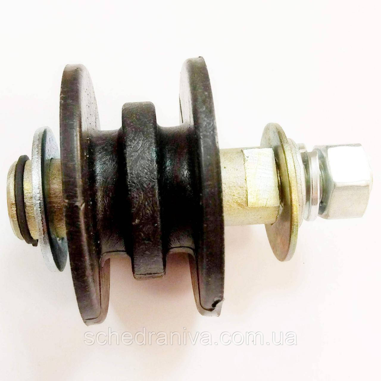 Вісь СУПУ 00.668-01 з рол. (довж 112мм) натяжителя ланцюга СУПН-8а