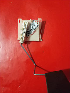 Golf 4 датчик рівня палива Гольф 4 VDO 401