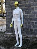 Чоловічий білий манекен Аватар із золотою головою і руками в повний зріст на підставці, фото 2