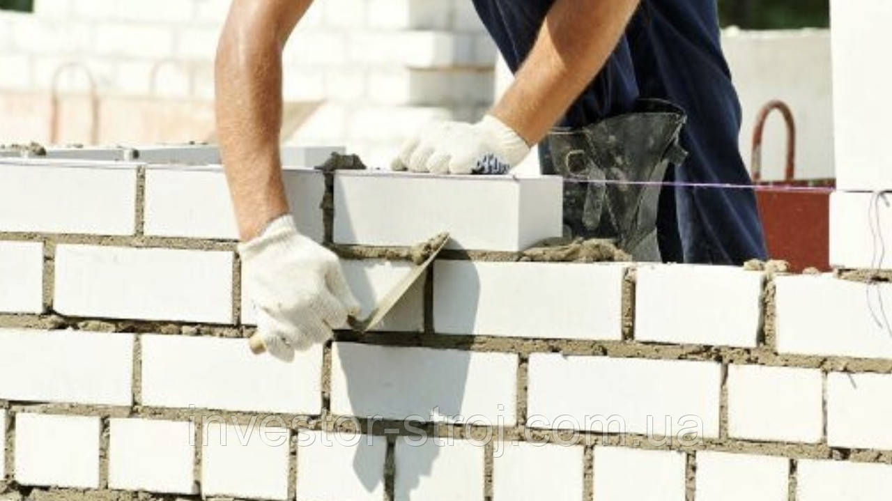 Стена из силикатного кирпича. Дома из силикатного кирпича. Серый силикатный кирпич. Стены из силикатного кирпича. Дом из силикатного кирпича.