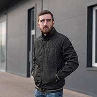 Чоловіча куртка (вітрівка) хакі кольору.