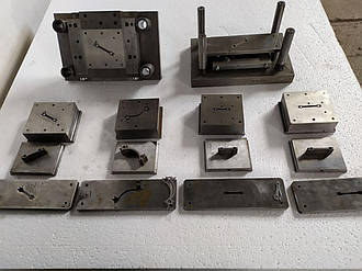 Універсальний штамп для виготовлення пластини та шайб (див. відео нижче)