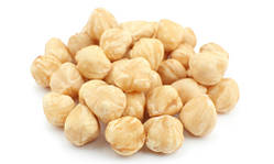 Фундук очищений смажений