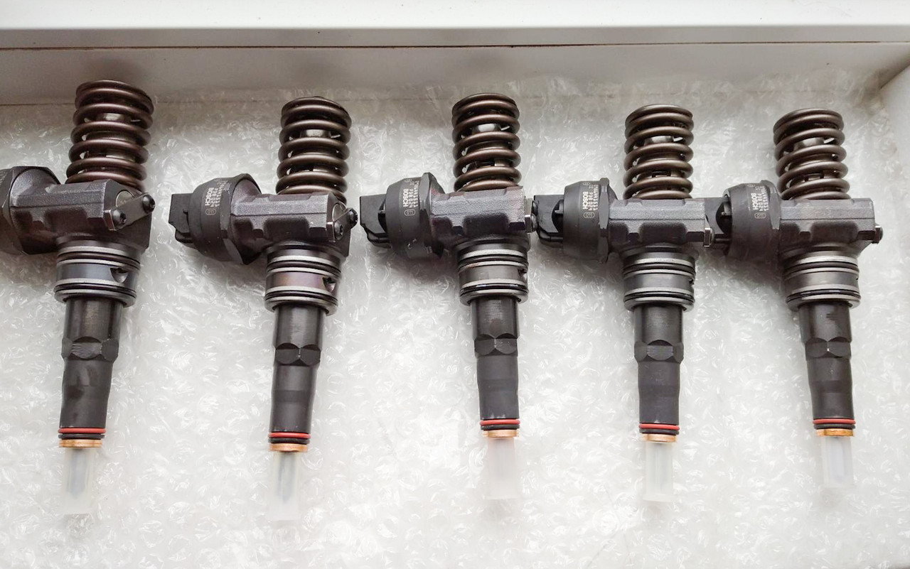 Насос-форсунка 0414720210 BOSCH VW TRANSPORTER 5 2.5 TDI, MULTIVAN 5 2.5 TDI
