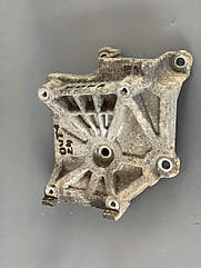 Кронштейн компресора кондиціонера Mitsubishi Outlander CU 2003-2008