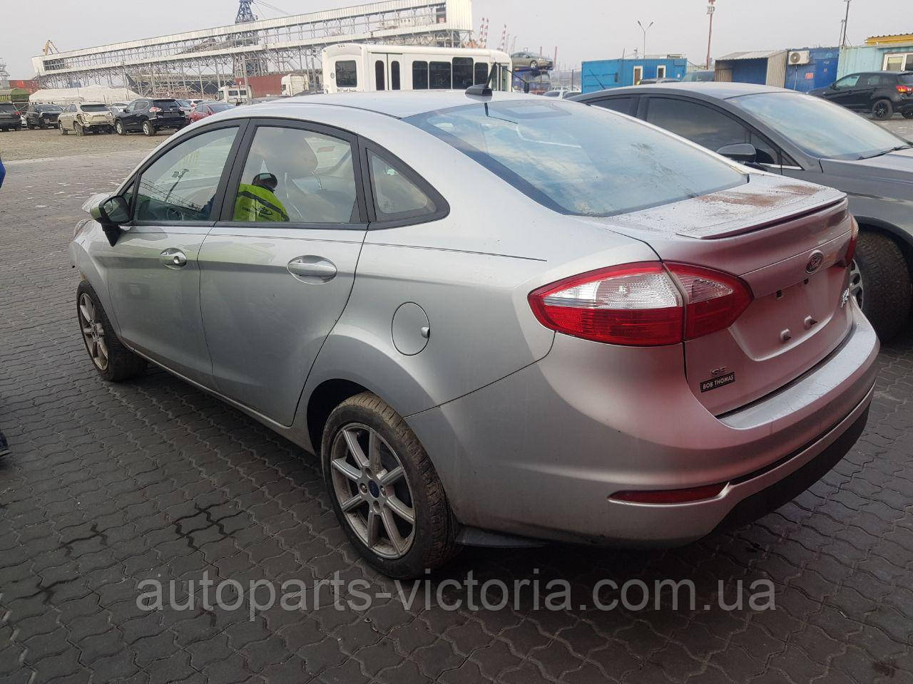 Авторозбирання Ford Fiesta Se 2017 Silver 1.6L автомат США