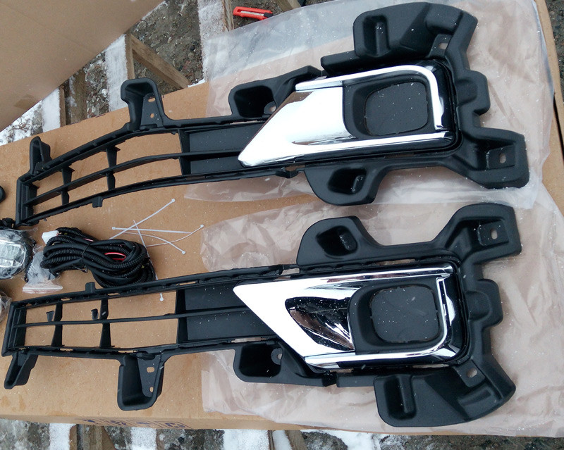 Решітки переднього бампера Toyota Land Cruiser 200 2016-..., фото 1