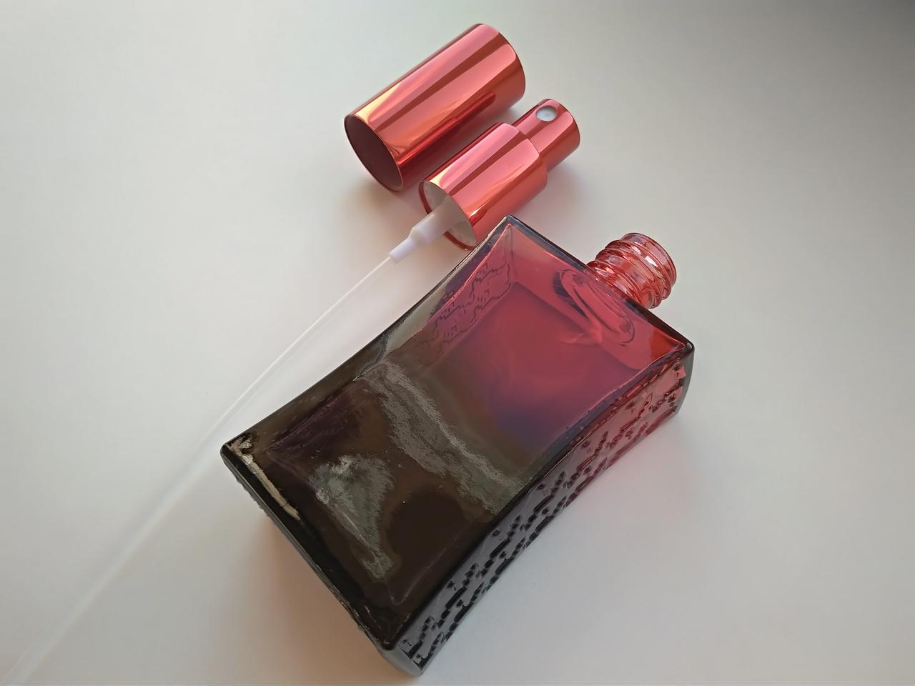 50 мл флакон, пляшечка червоного кольору з розпилювачем для парфумерії, парфумів