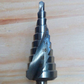 Ступінчасте спіральне свердло по металу 4-22 (4,6,8,10,12,14,16,18,20,22) d8 HSS