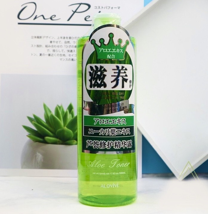 Японський гелевий лосьйон-тонер з екстрактом трьох видів алое ALOVIVI Aloe Toner 500 мл
