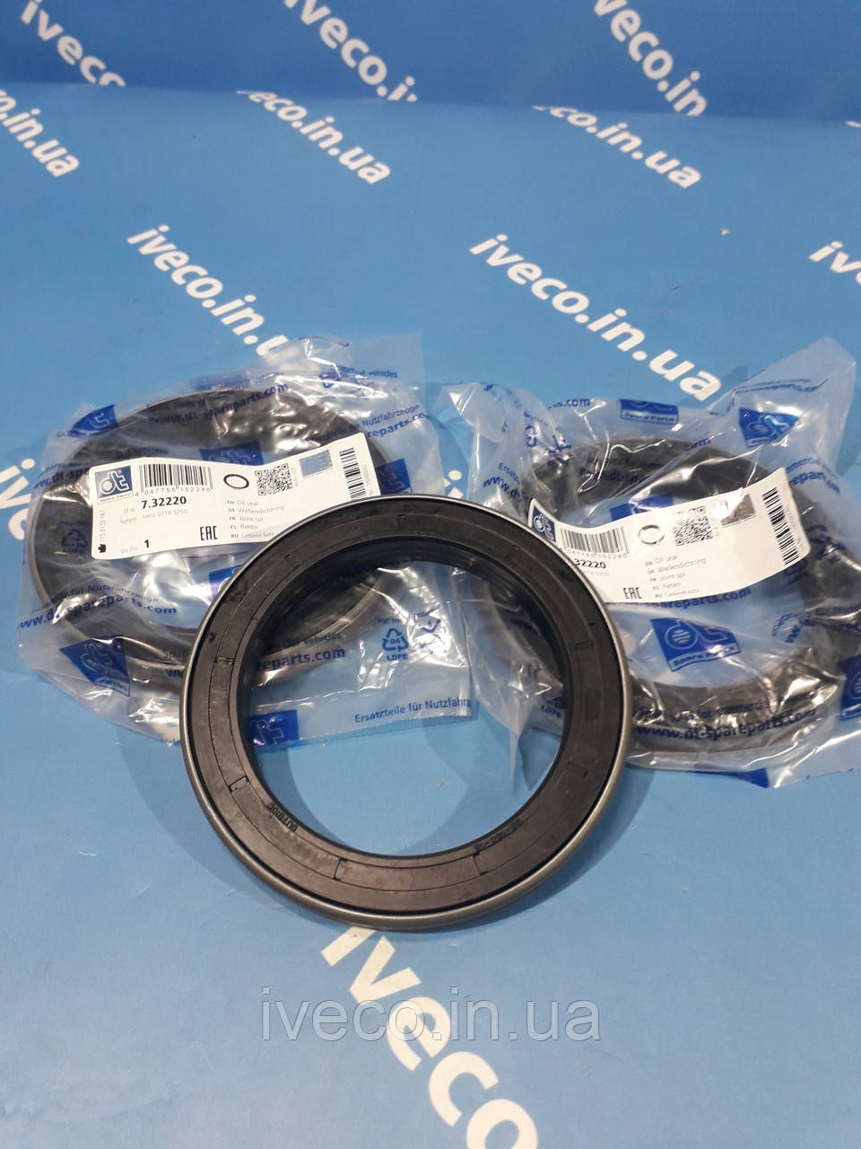 Сальник передньої маточини IVECO STRALIS TRAKKER EUROCARGO EUROTECH EUROSTAR d95xd130x16 7185250 40102143