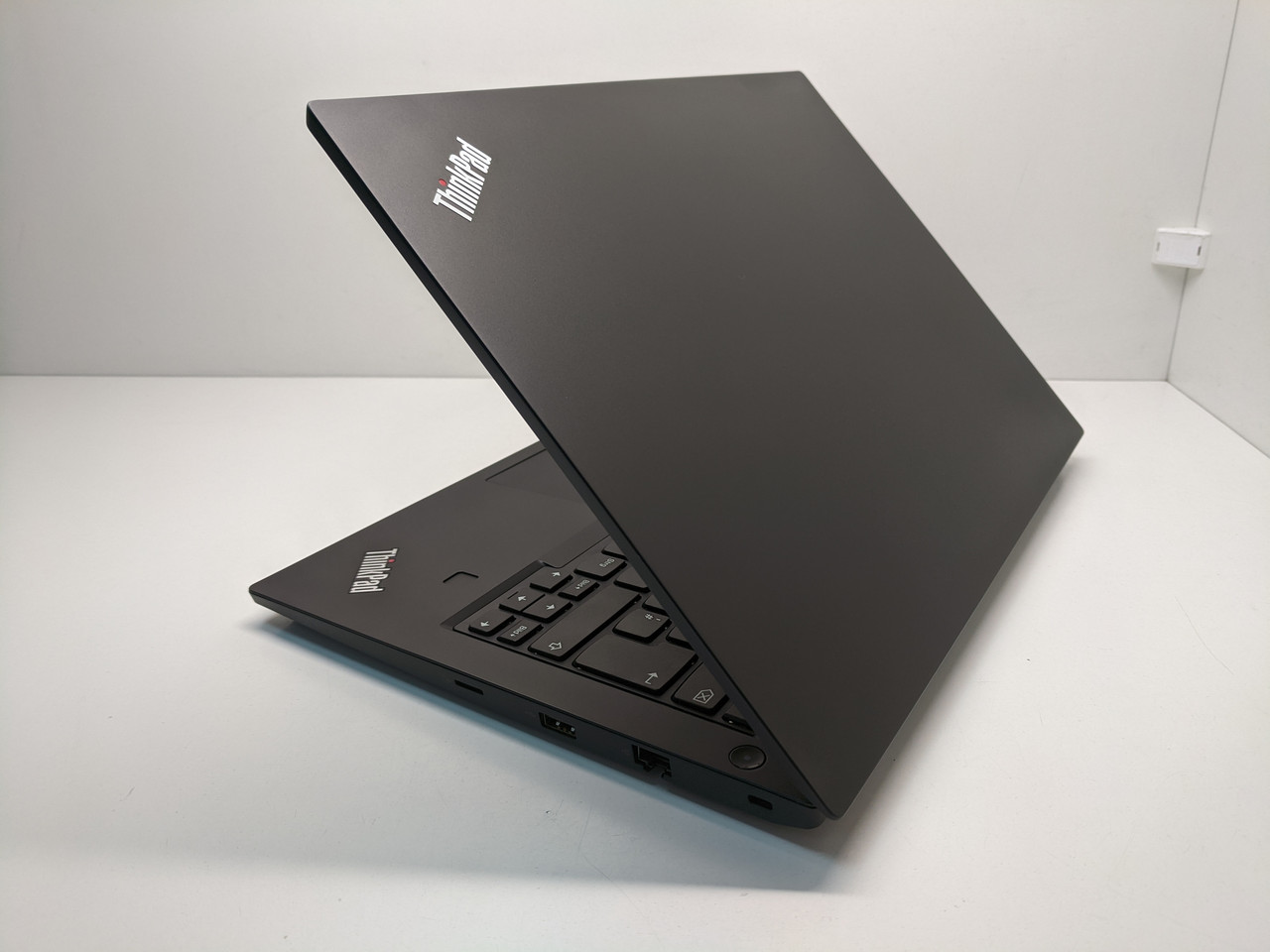 Ноутбук  Lenovo ThinkPad E480