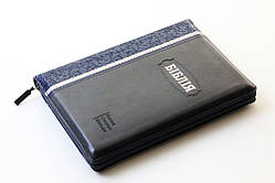 🇺🇦 Біблія у сіро-синій палітруці - шкірзам, золотий зріз, замок, пошукові індекси