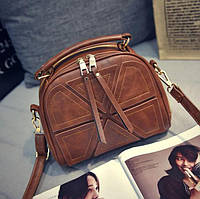 Женская стильная сумка на длинном ремешке из эко-кожи коричневого цвета