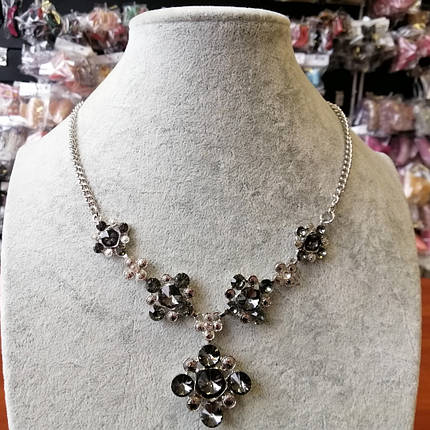 Кольє на металевому сріблястому ланцюжку з масивними стразами застібка карабін довжина 50 см, фото 2