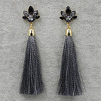 Сережки пензля жіночі гвоздики золотистого кольору довгі об'ємні темно-сірого кольору в стразах довжина 11 см