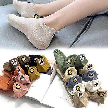 Жіночі короткі однотонні шкарпетки з собачками