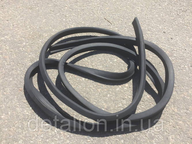 Уплотнитель двери КАМАЗ (уплотнитель клеится) на одну дверь 5320 ...