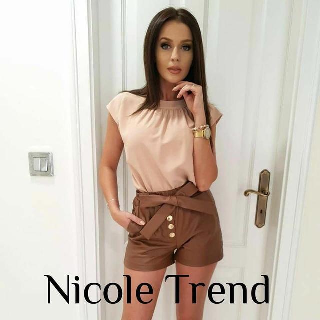 Інтернет магазин жіночого одягу Arut оптові ціни. Блузка ділового стилю. Без рукавів. Горловина вирізана човником.