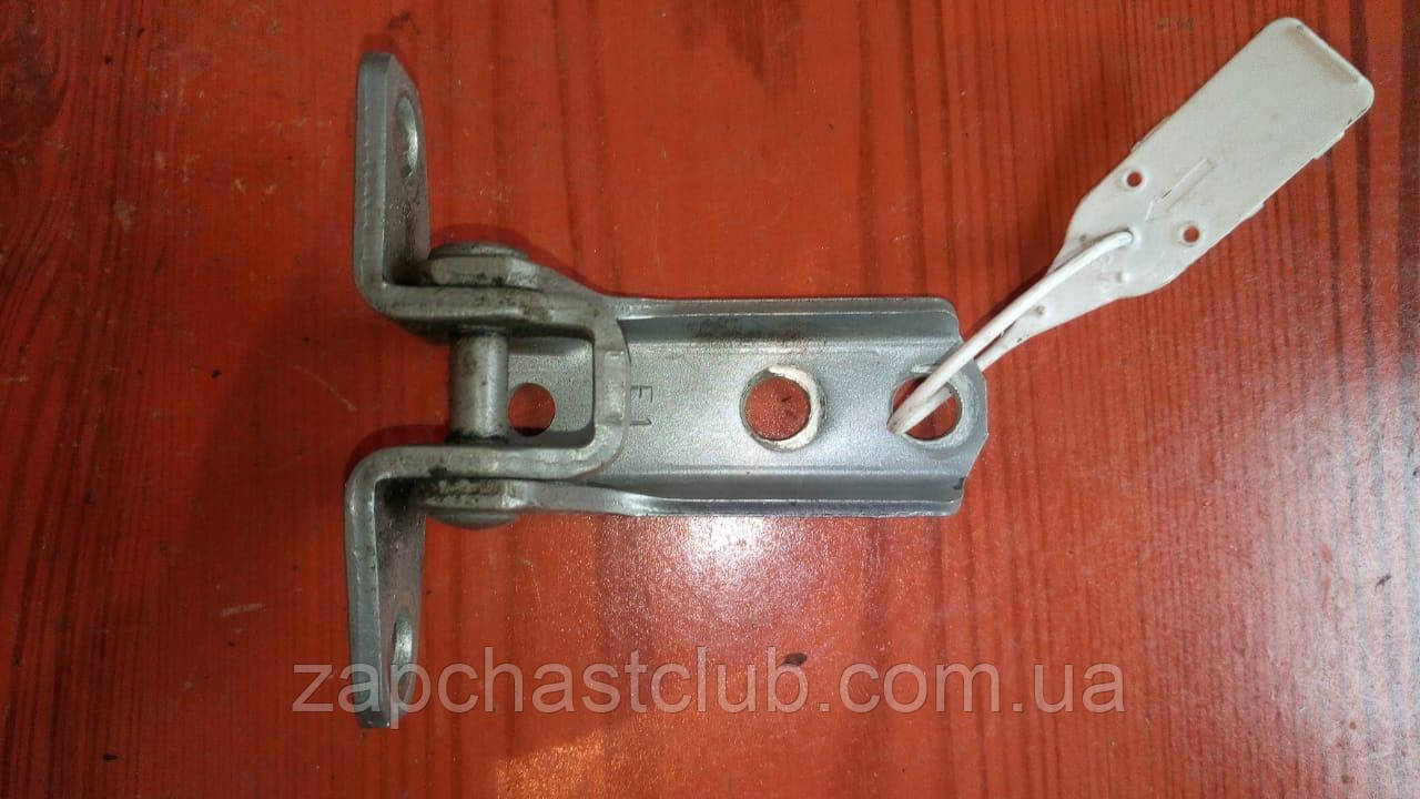 Петля дверцята задня права нижня=передня ліва верхня=передня права нижня 5702A005 (60096083) Lancer X, фото 1