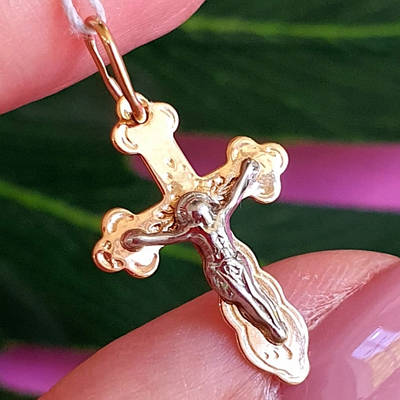 Золотий хрестик — Хрестик із золота з розп'яттям на хрестини