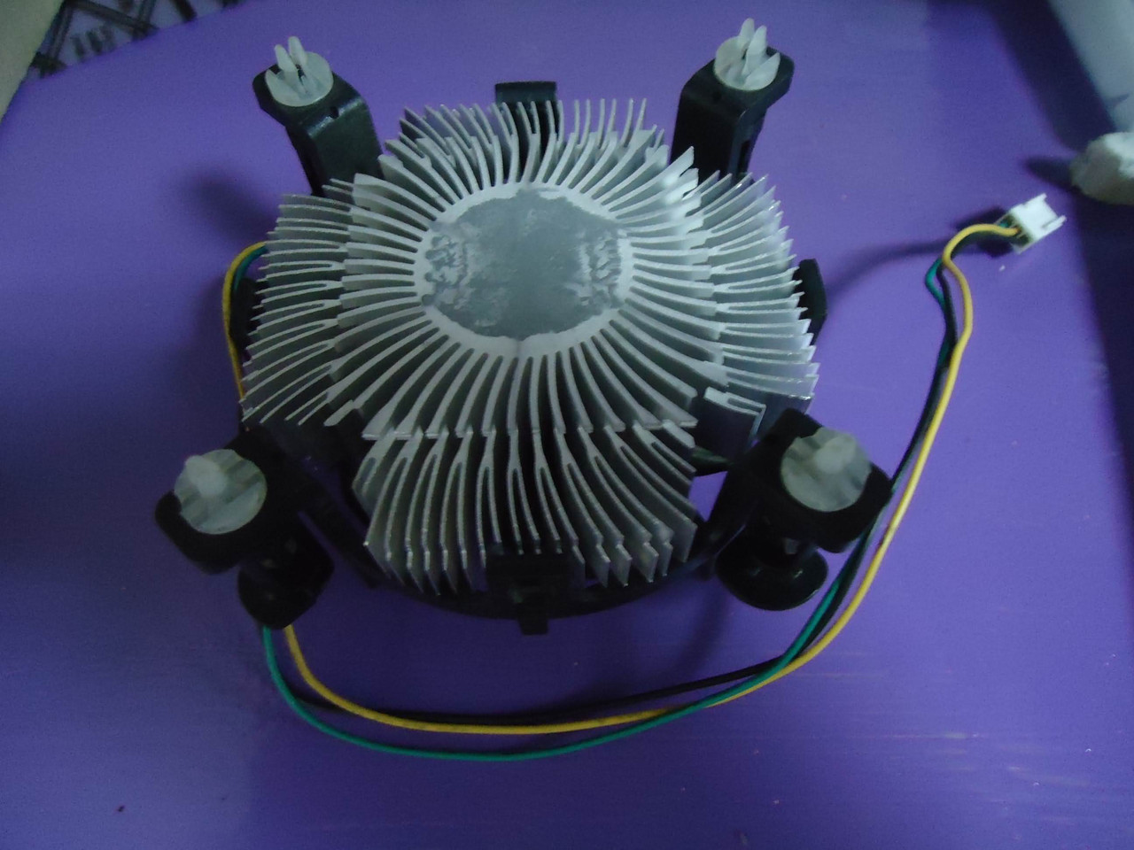 Socket 775 кулер с креплением под процессор intel 775. кулеры и системы ...