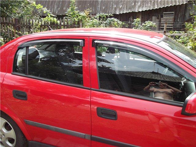 Дефлектори вікон (вітровики) Opel Astra G 1998-2008 (Hic)