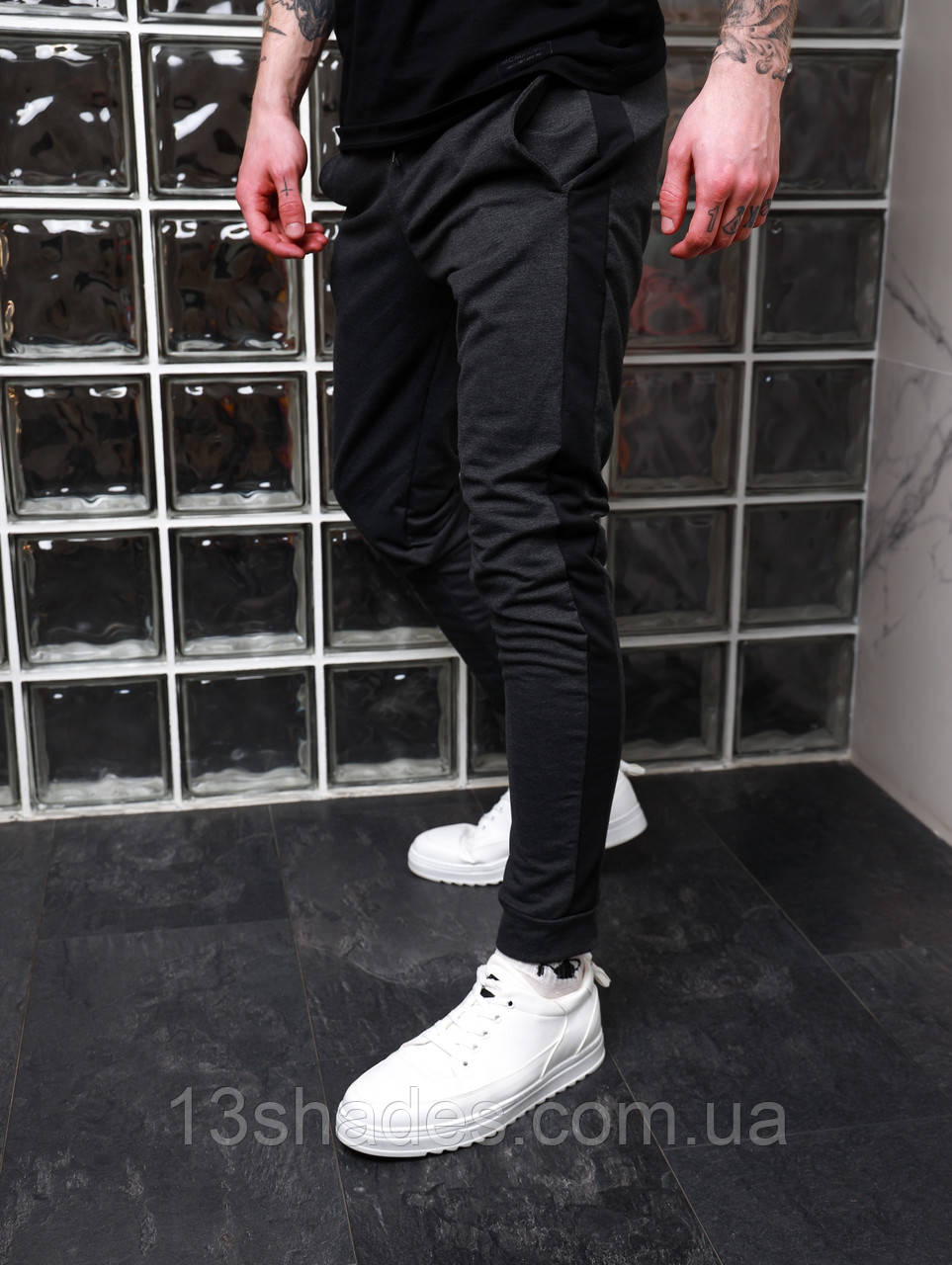 Спортивні штани чоловічі бавовна темно-сіра з чорними лампасами Київ, фото 1