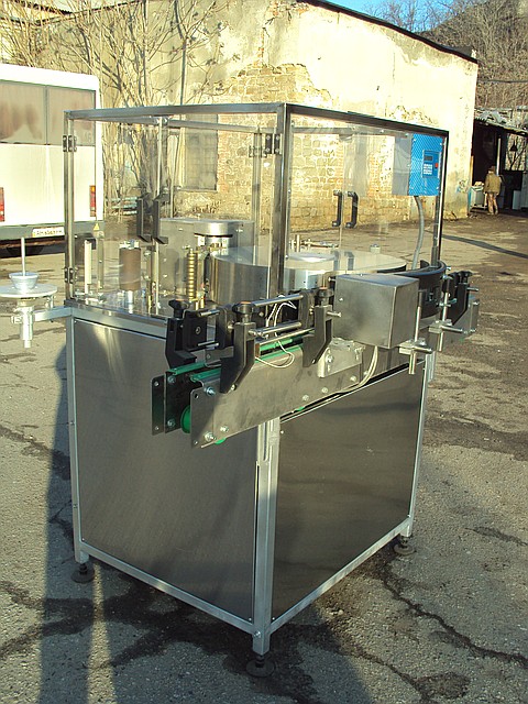 Автомат для нанесення поліпропіленової етикетки ЕТМА 612