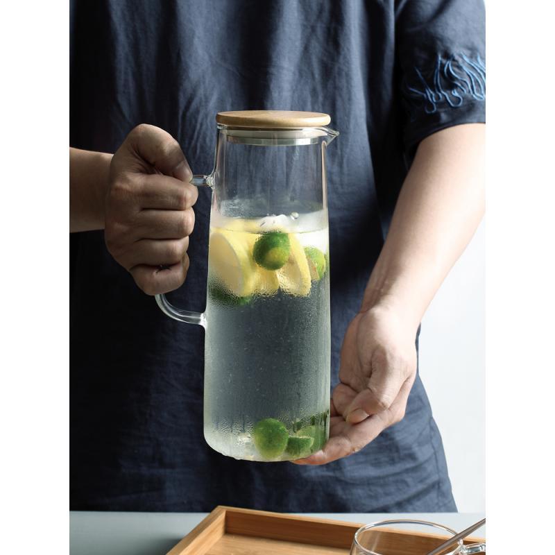 Скляний графин із бамбуковою кришкою 900 мл