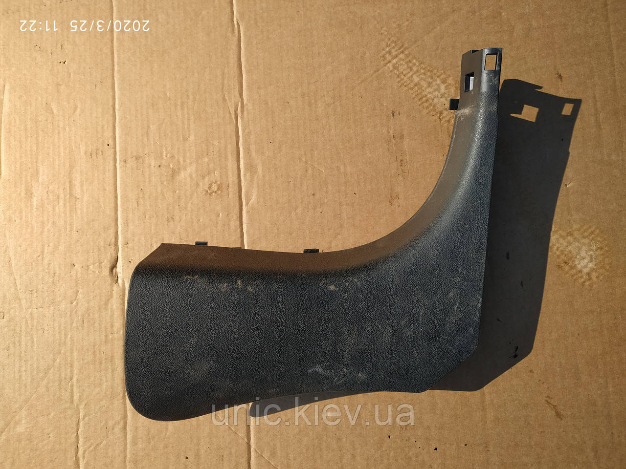 Накладка (захист) порога передня права Рено Меган 3 б/в