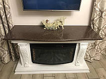 Накрывка на камин из Токовского гранита 1