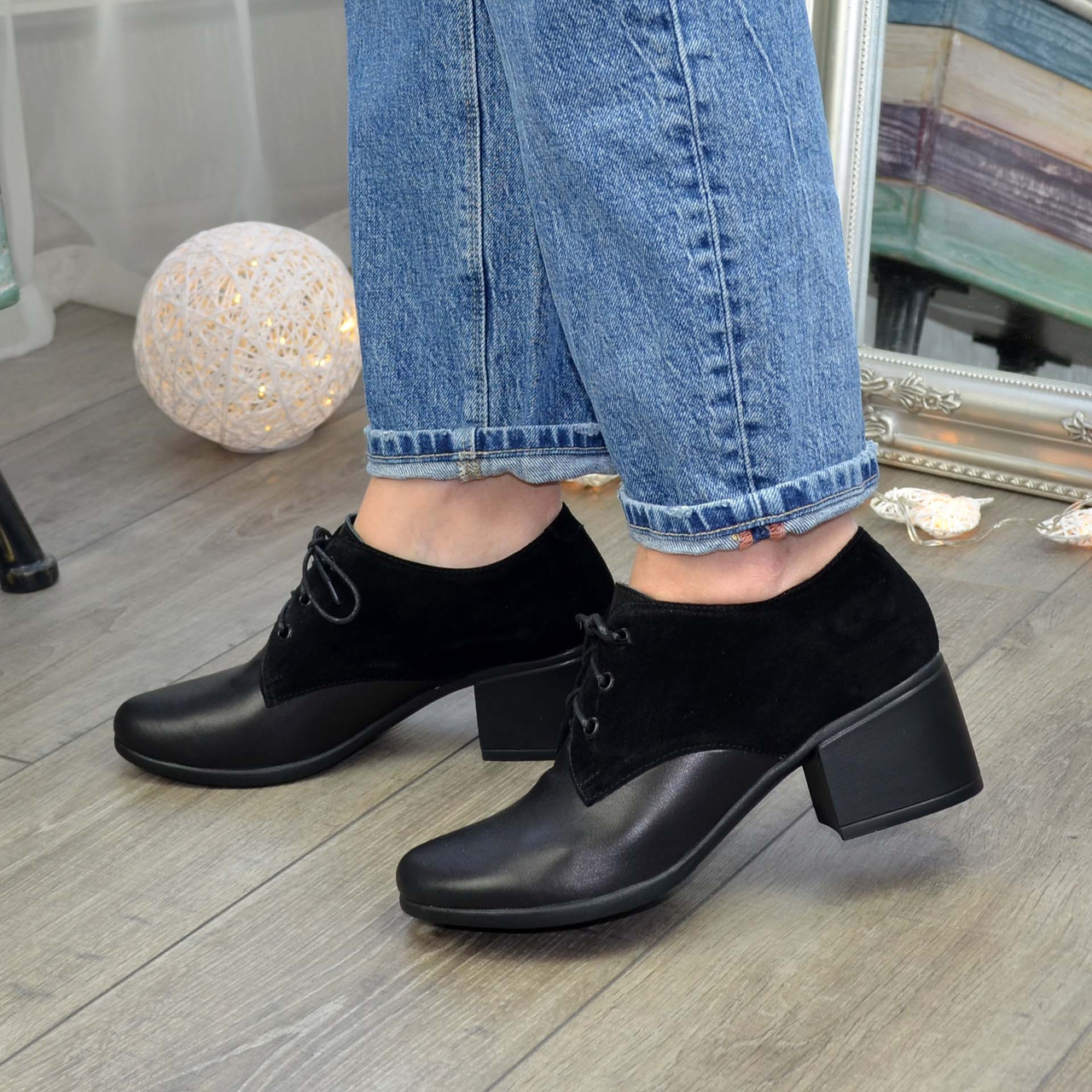 Туфлі жіночі на стійкому каблуці, натуральна шкіра і замша чорного кольору, фото 1