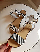 Гламурные сандалии босоножки женские кожаные без каблука принт белая зебра, обувь летняя р.34-42
