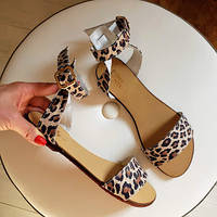 Модные сандалии босоножки женские кожаные на тонкой подошве принт леопард пудра, обувь летняя р.34-42