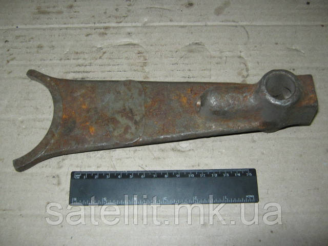 Вилка КПП Т-150 (вмикання переднього моста), 151.37.364